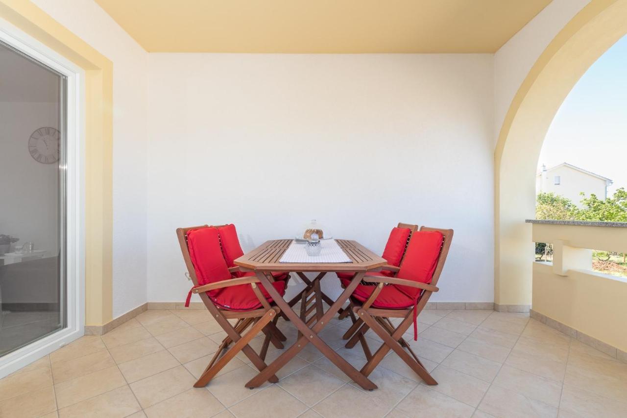 Apartments With A Parking Space Punat, Krk - 20553 Εξωτερικό φωτογραφία