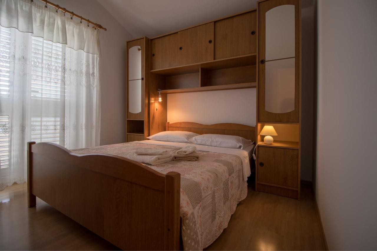 Apartments With A Parking Space Punat, Krk - 20553 Εξωτερικό φωτογραφία