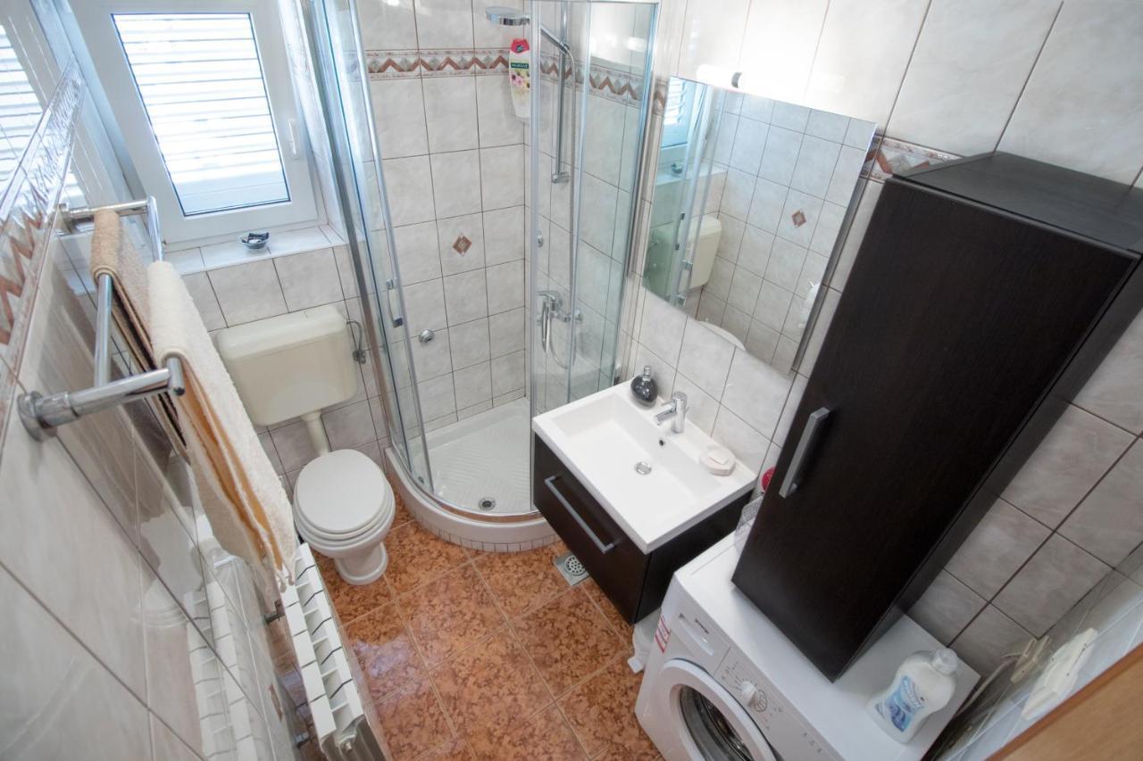 Apartments With A Parking Space Punat, Krk - 20553 Εξωτερικό φωτογραφία